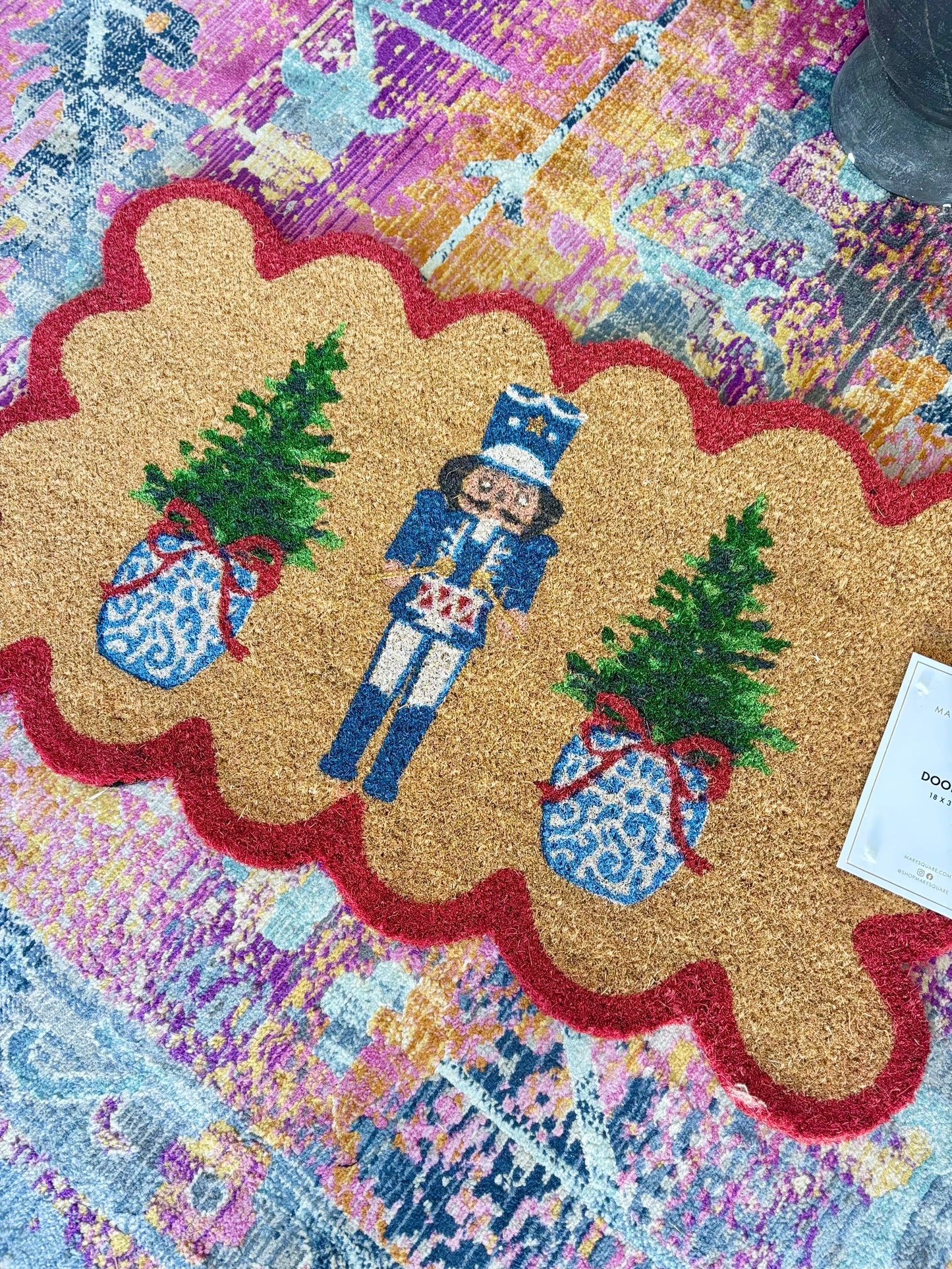 Nutcracker Scalloped DoorMat