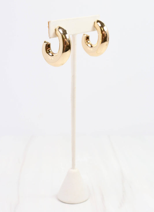 Darbie Hoop Earring, Shiny Gold