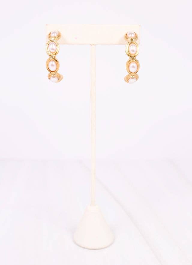 Dalma Pearl Hoop Earring