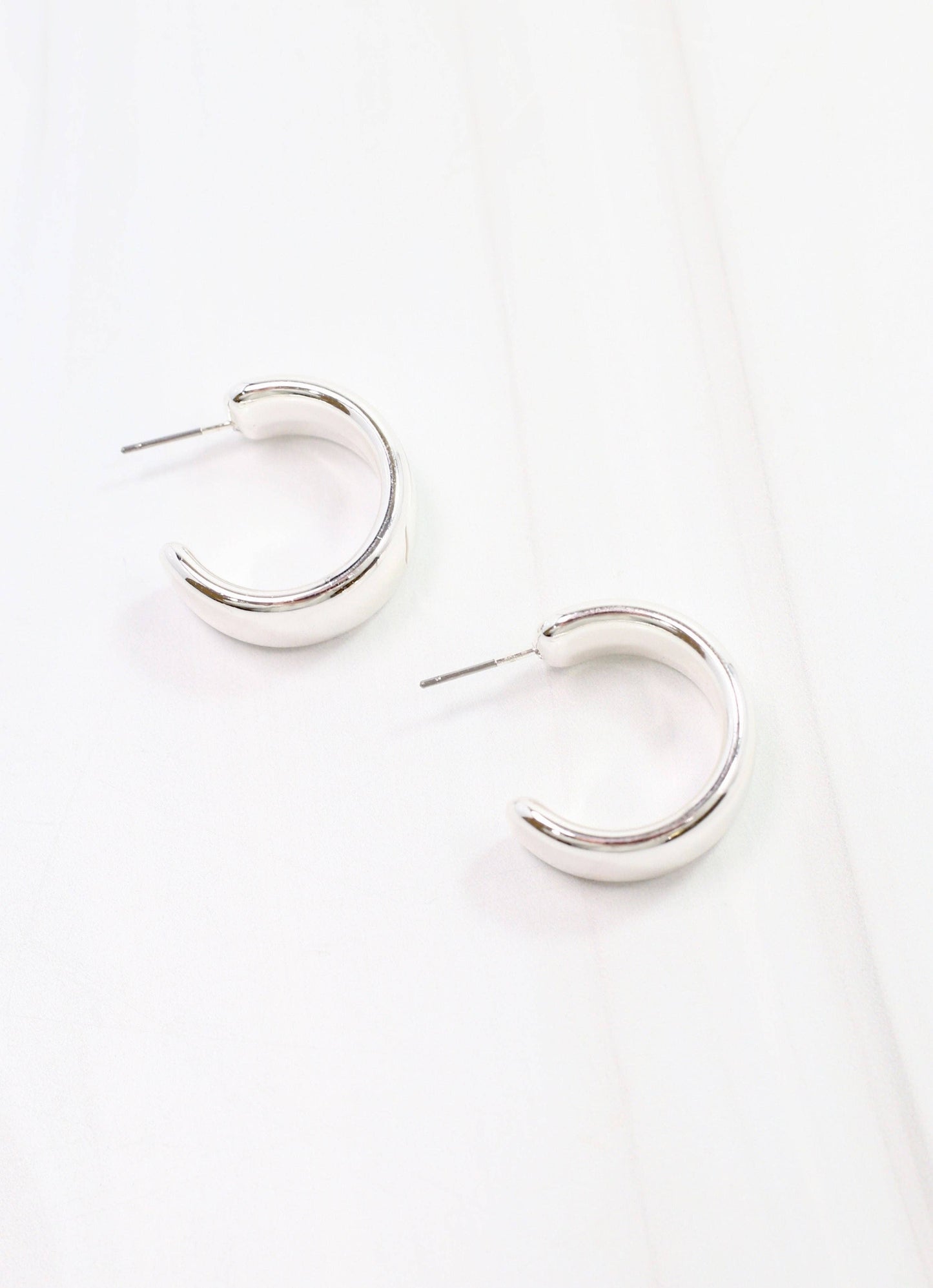 Trina Hoop Earring, Shiny Silver