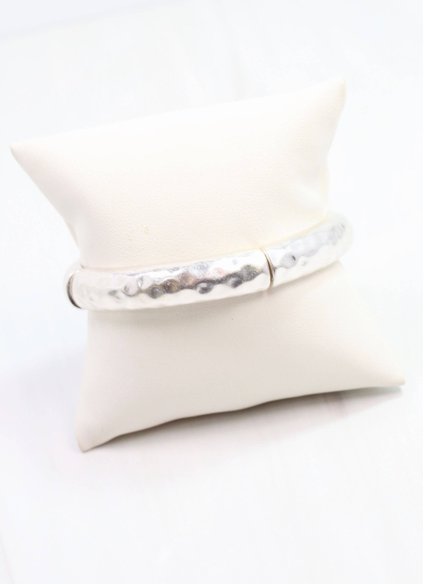 Tandy Hammered Stretch Bracelet, Worn Silver