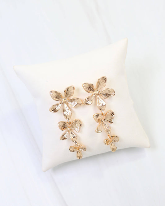 Peekskill Triple Flower Dangle Earring Gold: Default