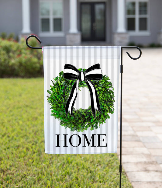 Home Black & White Wreath Garden Flag