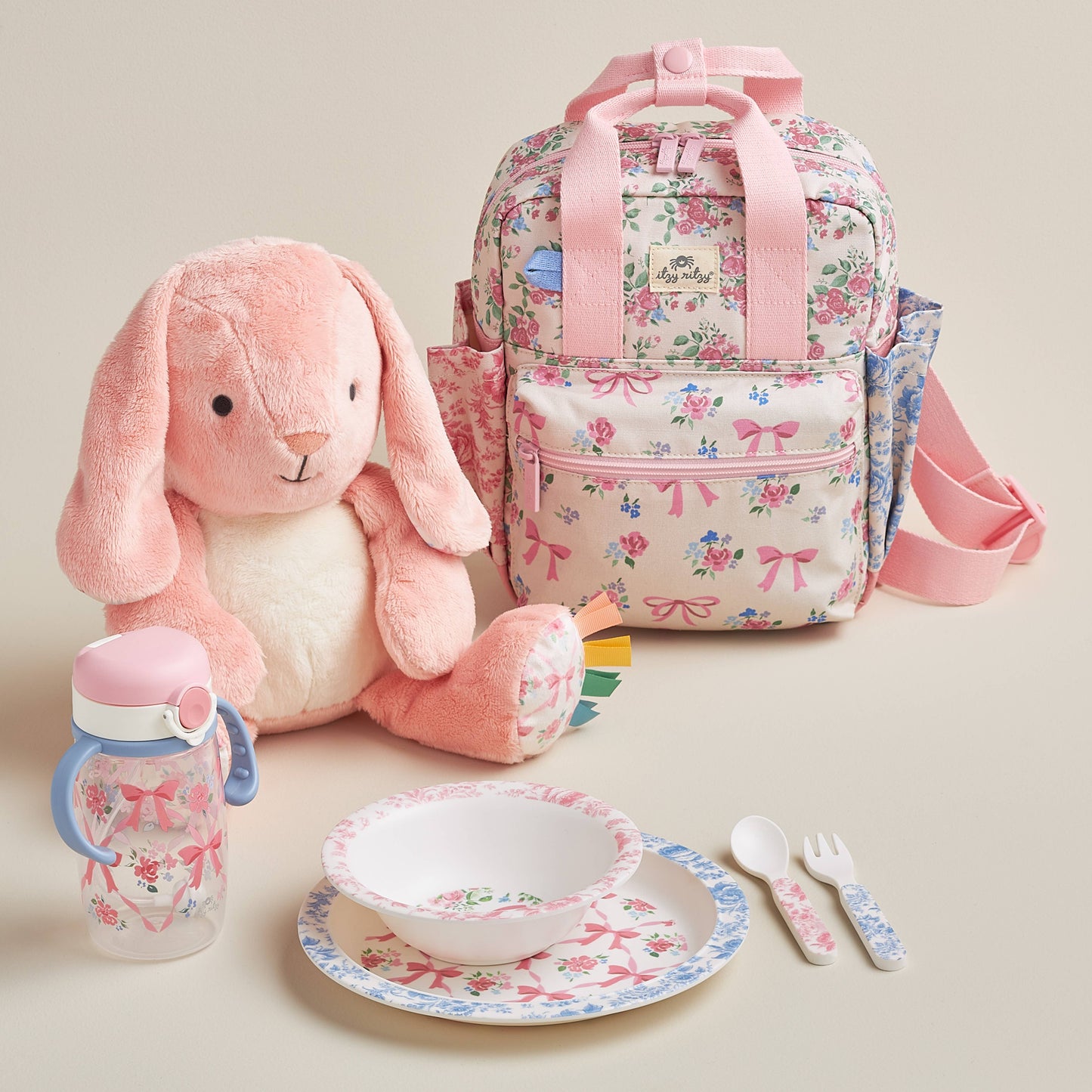 Itzy Sips™ - Straw Cup With Snap-Close Lid: Ribbons & Roses